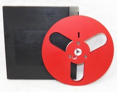 (1) Single Red 7&Prime; Metal Take Up Reel w/ Hard Plastic Case ~ Preowned