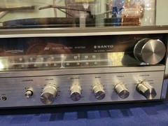 Sanyo JXT6420 Stereo Music System Receiver Turntable Cassette AM/FM Silver Japan