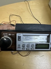 Vintage Realistic Model #12-1924A In Dash AM/FM Stereo Car Cassette