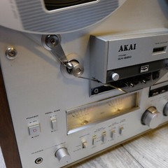 Akai GX-620 GX-625 Reel to Reel – 1 (ONE) Front Face Cover Screw – Genuine Parts