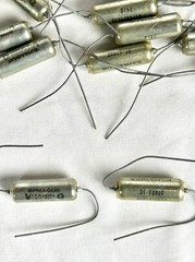 (1) – .01 uf 600v Vitamin Q PIO Sprague Capacitor (NOS Vintage)