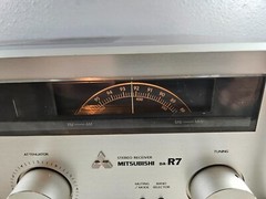 Mitsubishi DA-R7 Stereo receiver