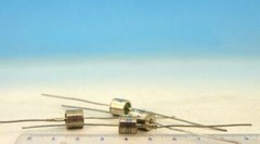 4 x Vintage Silicon DIODE TUNGSRAM Hungary Si SY200 75V 1A NOS