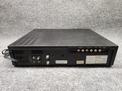 Sanyo VCR 7250 SuperBeta Hi-Fi Beta Video Cassette Recorder/Player *For Parts*