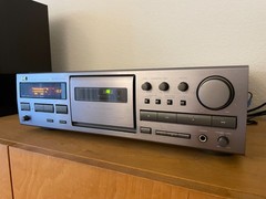 JVC TD V661 3-head Direct Drive Cassette Deck