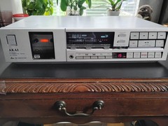 AKAI Stereo Cassette Deck GX-R70 Vintage Dolby DBX Part/Repair Powers On