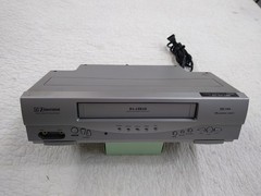 Emerson EWV404 VHS VCR 4 Head Player Recorder Tested Working No Remote