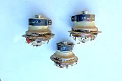 3 4CX350A&rsquo;s Tubes and Sockets and chimney . Silver