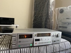 Akai GX-F44R Bi-Directional cassette Deck. Works Grate