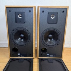 JBL 2600 ~ 2-Way ~ Woodgrain Finish ~ Speakers ~ 8 Ohms ~ Excellent Condition