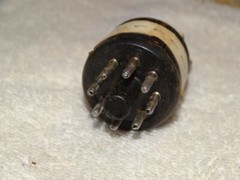 1 – Vintage 8-pin Male Cable Mount Amphenol Plug *Leslie Hammond*(20 Available)