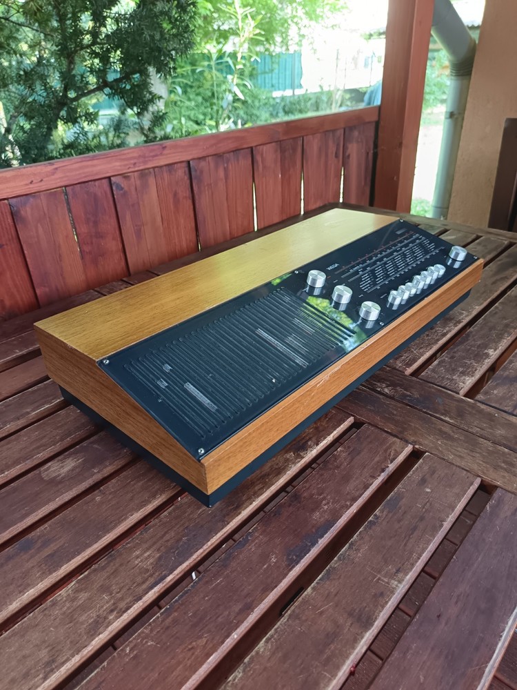 Wega 144 ( Sony ) vintage Japanese receiver