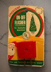 New Vintage Crescent On-Off Flasher Christmas Tree Light Plug 100 Watts