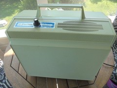 Vintage Emerson A-25A Swingmate Portable Record Player Works great..READ
