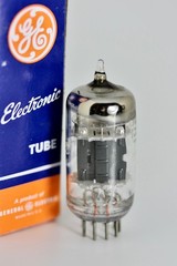 NOS GE 6072 JG-6072 (12AY7) BLACK-PLATE 3-MICA TUBE MIC QUALITY 1959 TROPHY NOS