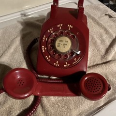 Cortelco 600 Burgundy Rotary DTelephone wCoiled Cord perfect condition works