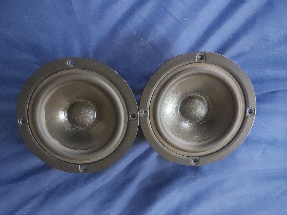 pair Vifa M11WG-09 8 ohm 4.5&Prime; midrange drivers
