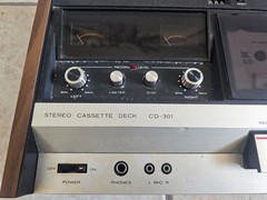 Vintage Marantz Superscope CD301 Stereo Cassette Deck Sold for parts – Powers ON