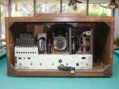 Vintage 1940s DeWald BT-100, 10&Prime; Table Top TV, RCA 630 Clone