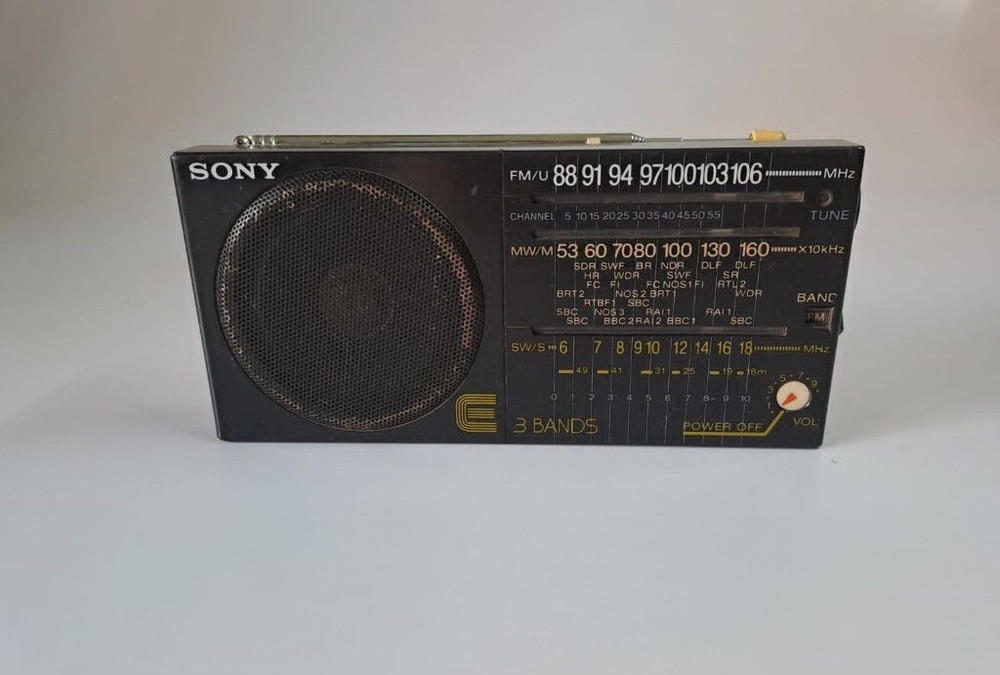 Sony ICF 22 FM/MW/SW 3 Band Receiver Vintage Radio Malaysia