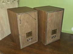 2 VTG ORIGINAL CALRAD VOLUMETRIC 2 WAY SPEAKER SYSTEM MADE IN JAPAN