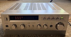 VTG Akai Model UC-U4 Stereo Integrated Mini Amplifier Made In Japan Tested Clean
