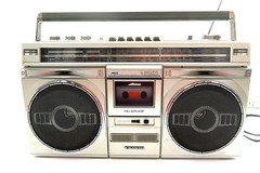 Vintage SANYO M9935K FM Boombox Radio Short Wave Works TAPE PLAYER WANTS TO WORK