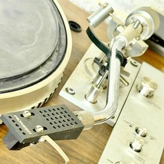 Pioneer XL-1550 Quartz Lock Direct Drive Turntable Record Player Japan