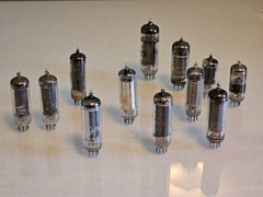 35W4/35EH5/32 ET5 / 25CA5/OA2/50HK6 50B5 / 6CB6 / 6BA6 / 6GC7 tubes Mixed Lot