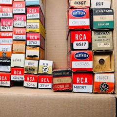 Vintage USA Radio TV Vacuum Tube Lot RCA Raytheon Sylvania Brimar Mixed NOS Used