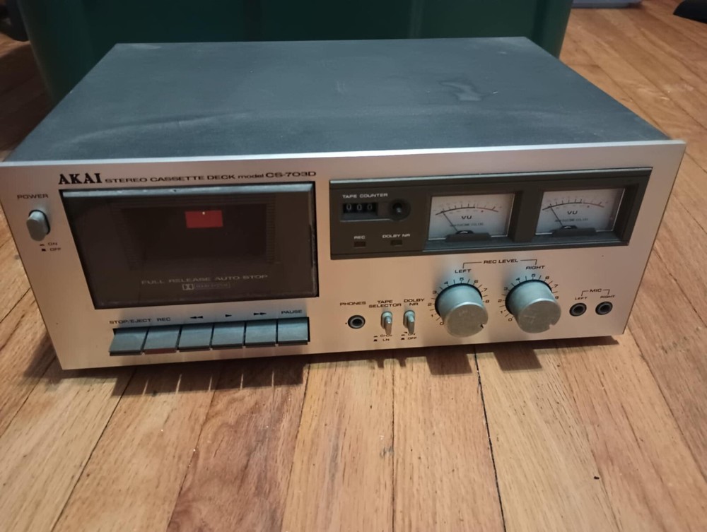 akai stereo cassette deck cs-703d (HHH)