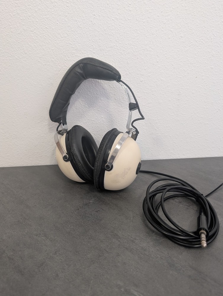 Vintage 1970&rsquo;s Pioneer SE-30 Monitor Headphones- Untested