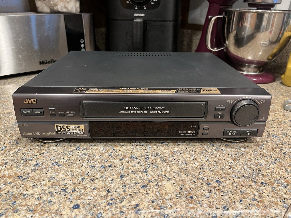 JVC HR-S3500U Super VHS S-VHS VCR Hi-Fi Stereo For Parts No Power, No Remote