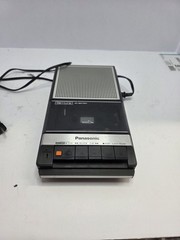 Vintage Panasonic RQ-2735 SlimLine Cassette Tape Recorder – UNTESTED. SEE PICS