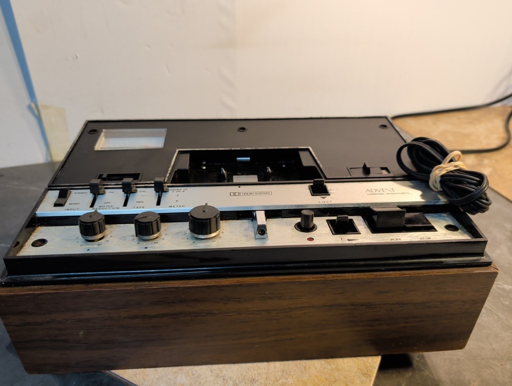 Vintage 1970s ADVENT Cassette Deck Model 201 Made in USA