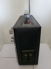 The Broadmoor AM/FM Multi-Band Portable Radio Telescopic Antenna Twin Speakers