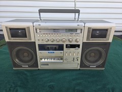 Vintage Hitachi TRK-9900 Boombox