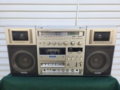 Vintage Hitachi TRK-9900 Boombox