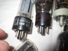 Lot Of 28 Mixed Vacuum Tubes GE, RCA, GM, Zenitn, & more