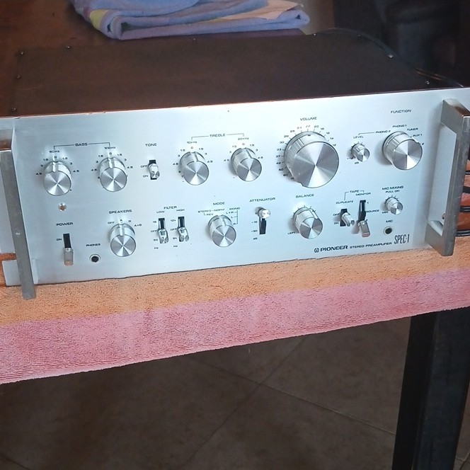 Pioneer SPEC-1 Stereo Preamplifier Preamp Silver AC 120V 60Hz