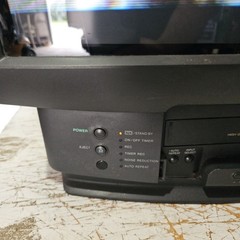 Sony Trinitron KV-20VM20 20&Prime; CRT TV/VCR Combo Retro Gaming Television Tested!