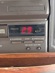 TEAC Nostalgia GF-480 Compact Hi-Fi Stereo System Turntable CD Cassette AM/FM