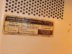 a vintage general electric 1980s microwave