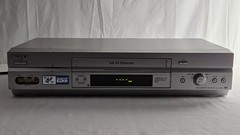 Sony SLV-N750 VCR VHS HI-FI Video Cassette Recorder Player w/ Remote TESTED