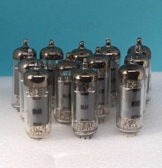 12 PCS x 6K4P similar but the base is different = EF93 / 6BA6 / W72 TUBES USSR