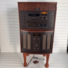 TEAC Nostalgia GF-480 Compact Hi-Fi Stereo System Turntable CD Cassette AM/FM