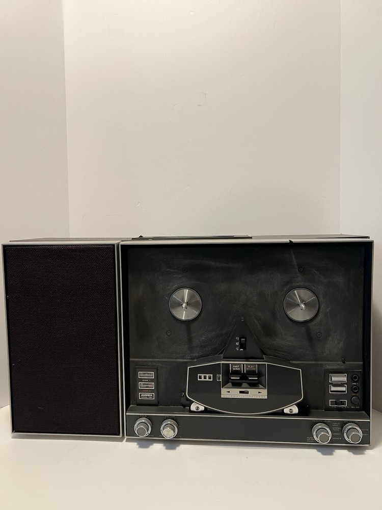 1968 Ampex Model 1461 Reel To Reel Tape Deck *With Speakers*