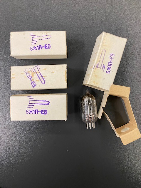 6J1P-EV (EF95 6F32 6AK5) VHF pentode tube. Gold-Platinum grid! NOS! Lot of 4pcs