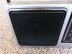 Vintage General Electric Model 7-2857A AM/FM Portable Radio