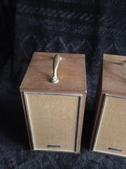 VTG 1970s Realistic Solo-103 Bookshelf Speakers Walnut Wood Case MCM WORKING